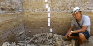 Aparece una tumba con nueve personas sacrificadas en Perú de la cultura Sicán