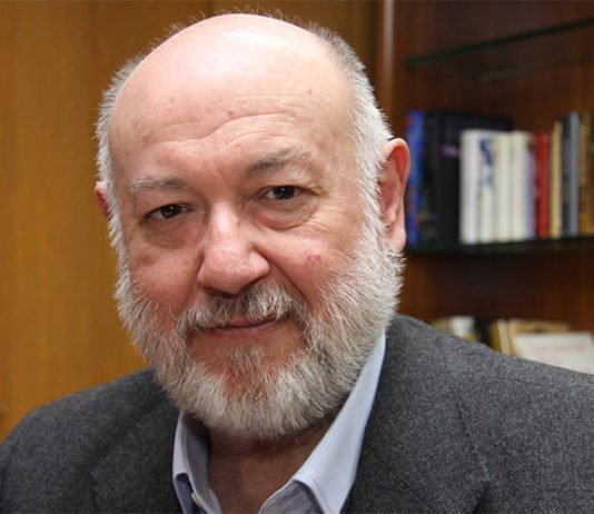 Espasa publica «Enciclopedia Eslava. Todo (o casi todo) lo que debes saber para ser razonablemente culto»