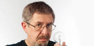 Entrevista con Mauricio-José Schwarz: «Vivimos en el mejor de los tiempos hasta la fecha»