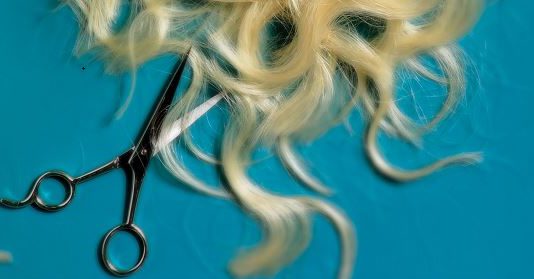 ‘Todo es mentira’ de E. Lockhart: la historia de una amistad contada desde el final