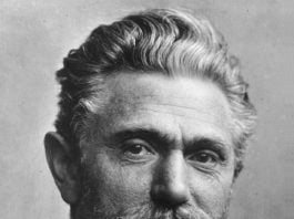 En enero, en Akal: La mujer y el socialismo, de August Bebel