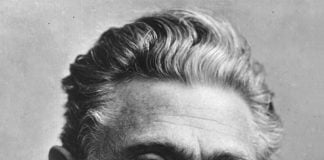 En enero, en Akal: La mujer y el socialismo, de August Bebel