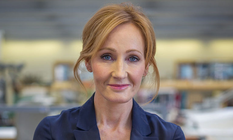 ‘Vivir bien la vida’ de J.K. Rowling llega en abril ‘Vivir bien la vida’ de J.K. Rowling llega en abril