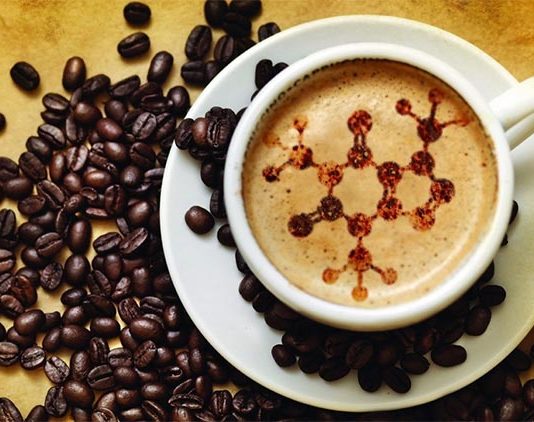 Diabetes tipo II: Células embrionarias de riñón que producen insulina con cafeína presente café