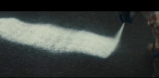 Tráiler oficial de I Think We’re Alone Now, con Peter Dinklage y Elle Fanning