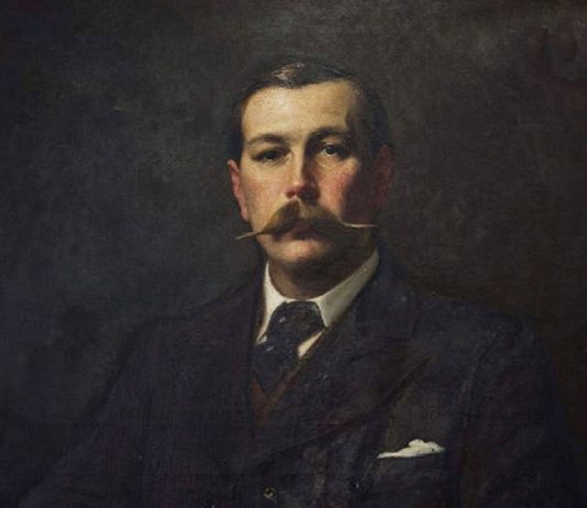 Arthur Conan Doyle, de Eduardo Caamaño: la novelesca vida de un novelista