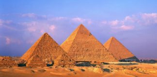 «La voz de Amunet», de Victoria Álvarez, una historia de amor y venganza entre dos tiempos