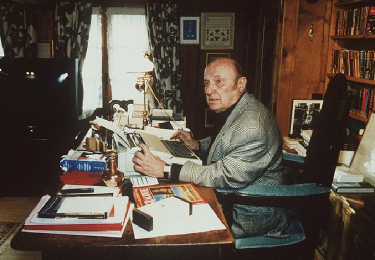 Frédéric Dard, autor de "el Montacargas"