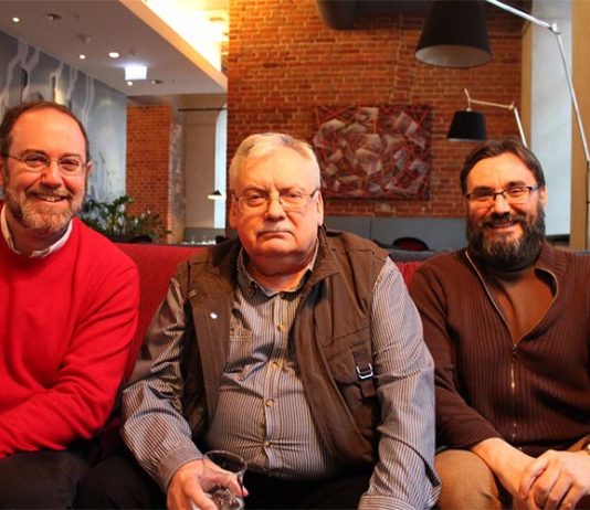 Entrevista a Luis García Prado, editor de Bibliópolis y Alamut Luis G. Prado, Andrzej Sapkowski y José María Faraldo en Lodz