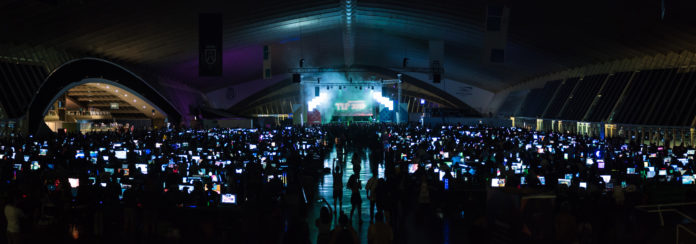 Encendido de pantallas de TLP Tenerife Summer 2019 | Fuente: Ayoze Hernández