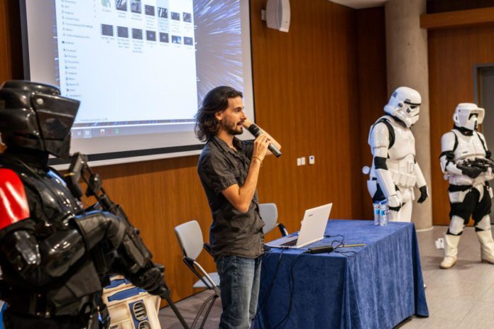 Marino Darés presenta 'Star Wars Collateral Story' en TLP Tenerife. | Fuente: Alby Martín