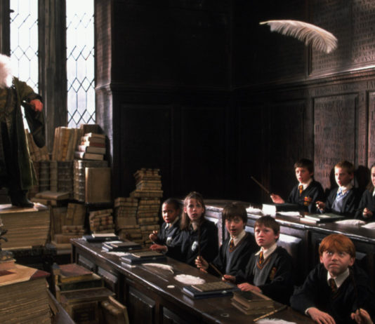«Harry Potter: Explora Hogwarts»: La guía ilustrada sobre el lugar más mágico del cine