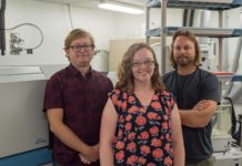 El agotamiento de oxígeno en los antiguos océanos causó una gran extinción masiva Chelsie Bowman, Seth Young y Jeremy Owens han estudiado la extinción masiva