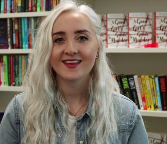 Destino publicará Asesinato para principiantes, de Holly Jackson