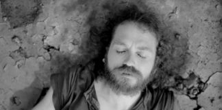 Benceno en la piel, de Román Sanz: Una de zombis original