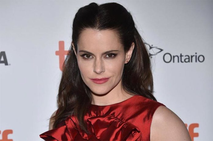 Emily Hampshire Emily Hampshire