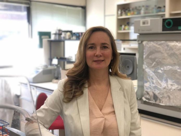 Joanne Lemieux, profesora de bioquímica Joanne Lemieux, profesora de bioquímica