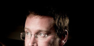 Llega el thriller «Susurran tu nombre» de Alex North, de la mano de Harper Collins