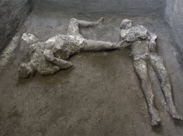 Hallan los cuerpos de un rico y su esclavo en las cenizas de Pompeya (Vesubio) Restos arqueológicos en Pompeya