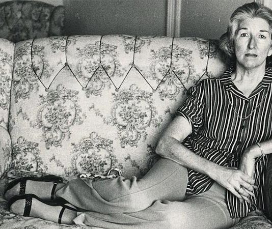 «La torre vigía», de Elizabeth Harrower: Machismo psicológico y violencia de baja intensidad Elizabeth Harrower