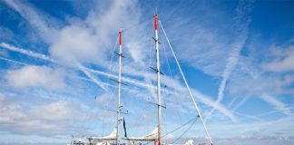 Los microplásticos inundan la atmósfera y dañan a los organismos marinos Goleta de investigación Tara, que analiza la presencia de microplásticos en la atmósfera y los océanos.