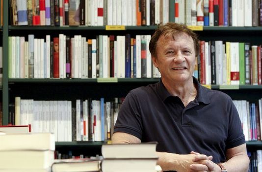 Anaya publicará Sherlock Holmes y yo, de Vicente Muñoz Puelles Vicente Muñoz Puelles