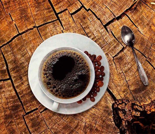 Según un nuevo estudio, el café se volvería más escaso y caro debido al cambio climático Café, fuente de cafeína