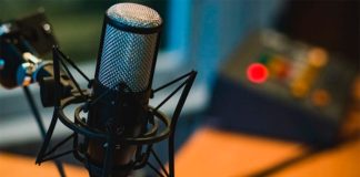 ¿Qué necesitas para empezar a emitir en streaming? Micrófono de podcast