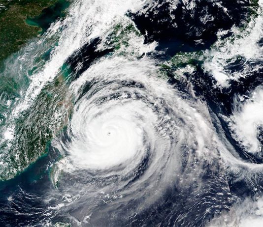 Tres tifones en Corea amplificaron los incendios forestales en Estados Unidos Tifón Mayask, uno de los tres que según el estudio amplificó los incendios forestales de los USA en 2020