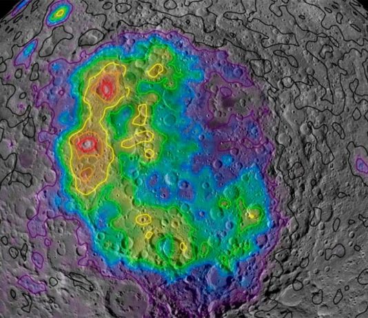 El cráter más grande de la Luna contiene pistas sobre el manto lunar temprano Aquí se muestran las concentraciones de torio medidas por Lunar Prospector a lo largo de la vasta Cuenca Aitken en el lado opuesto de la Luna, lo que ilustra cómo el material del manto expulsado por un impacto de hace unos 4.300 millones de años se distribuye actualmente por la superficie, y da una idea de cómo era entonces el manto lunar