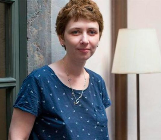 «Tienes que mirar», de Anna Starobinets: Una cotidianidad estremecedora hasta casi el temblor Anna Starobinets