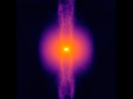 STARFORGE: Impresionante simulación del nacimiento de estrellas, la más realista de la historia Instantánea de una simulación STARFORGE de formación de estrellas. Un núcleo de gas en rotación colapsa, formando una estrella central que lanza chorros bipolares a lo largo de sus polos mientras se alimenta del gas del disco circundante. Los chorros arrastran gas lejos del núcleo, limitando la cantidad que la estrella puede finalmente acumular