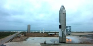 SpaceX aterriza por primera vez con éxito el cohete Starship En esta captura de pantalla fotográfica realizada a partir de la transmisión en vivo de SpaceX, se muestra el Starship SN15 después de aterrizar en Boca Chica