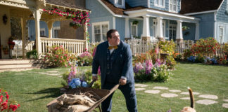 «¿Por qué matan las mujeres?», todo el mundo es inocente hasta que aparece la pala Imagen promocional de "Por qué matan las mujeres", segunda temporada. | Fuente: Nicole Wilder ©2021 Paramount+