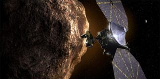 A pesar del panel solar atascado de la nave espacial Lucy, que estudiará asteroides, la misión sigue Esta imagen proporcionada por el Southwest Research Institute muestra la nave espacial Lucy acercándose a uno de los asteroides que estudiará