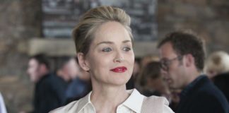 Sharon Stone será un personaje recurrente en la T2 de La asistente de vuelo Sharon Stone