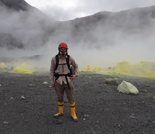 Un duro lago volcánico muestra cómo podría haber existido vida en Marte Vida en Marte. Trabajo de campo en Laguna Caliente, en el lago volcánico Poás, Costa Rica