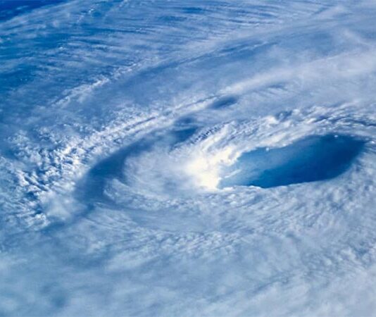 Planeta furioso (Netflix): Un interesante escaparate de desastres meteorológicos Planeta furioso