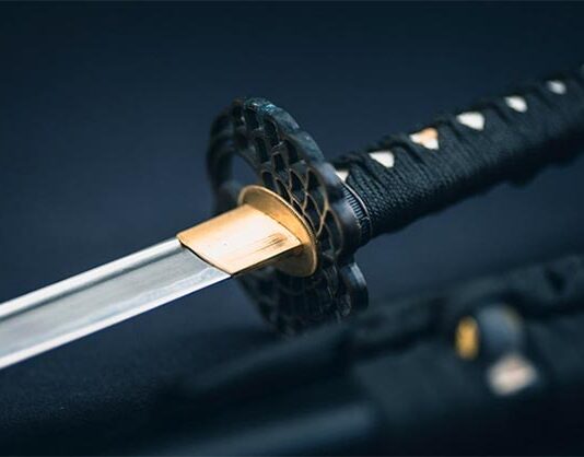 ¿Cómo empezar una colección de armas legendarias? Conoce los mejores consejos para lograrlo Colección de armas legendarias: Katana