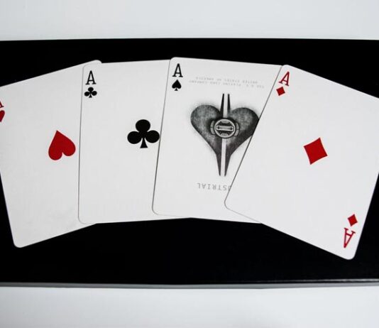 Desenmascarando mitos comunes sobre la estrategia de Blackjack en línea Blackjack en Línea