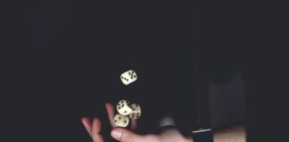 ¿Qué es lo que tiene el azar en los mundos ficticios que nos resulta tan atractivo?