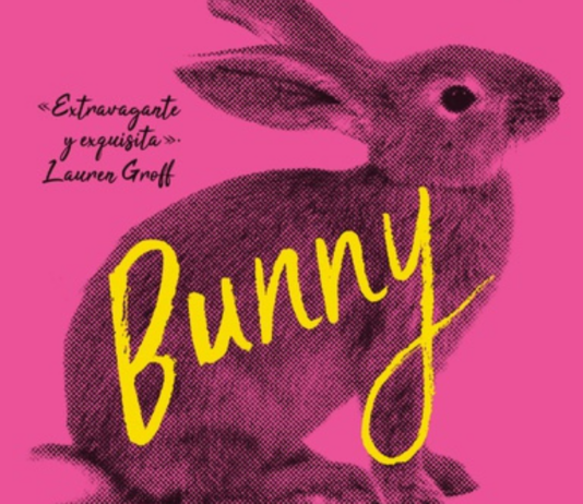 «Bunny»: amistad, creación y delirio Portada de "Bunny" de Mona Awad publicado por Ediciones Urano \ Fuente: fantasymundo.com
