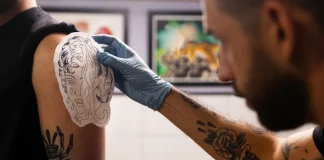 El tatuaje en España en 2026: auge, exigencia y la clave que marca quién consigue vivir de ello