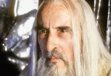 Christopher Lee compartió una cerveza con Tolkien saruman el señor de los anillos
