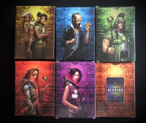 6 de los 12 personajes de Deckers